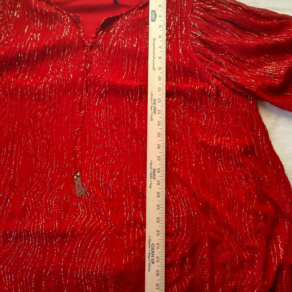 Red blouse - Picture 3 of 4